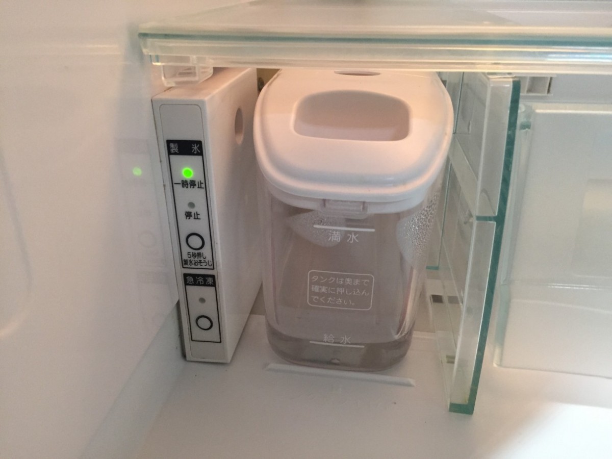 日立冷蔵庫（R-S26XMV）　自動製氷の氷ができない　アイスメーカ交換