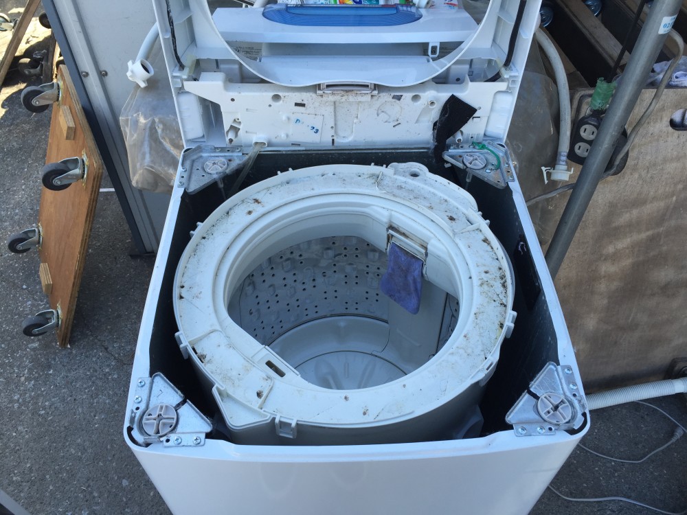 日立 洗濯機（NW-5MR）分解、洗濯槽の取外し、洗浄,掃除の方法