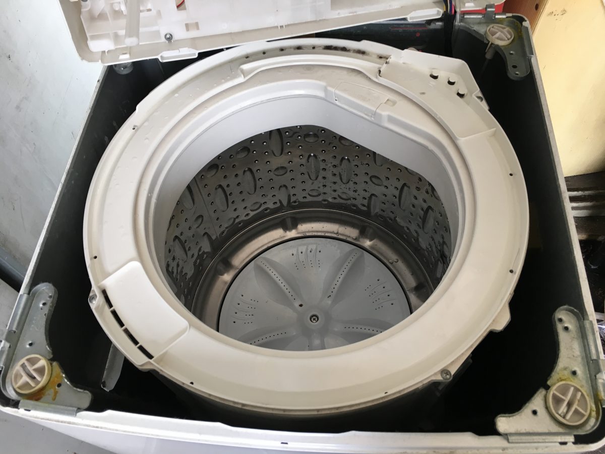  【家庭でも簡単】サンヨー6.0kg洗濯機（ASW-60B）分解と洗濯槽の清掃