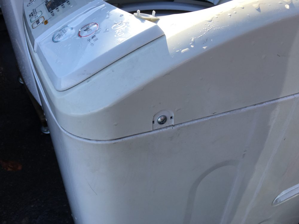 ハイアール6kg洗濯機「JW-K60F」の分解と掃除 洗濯槽を取り外します