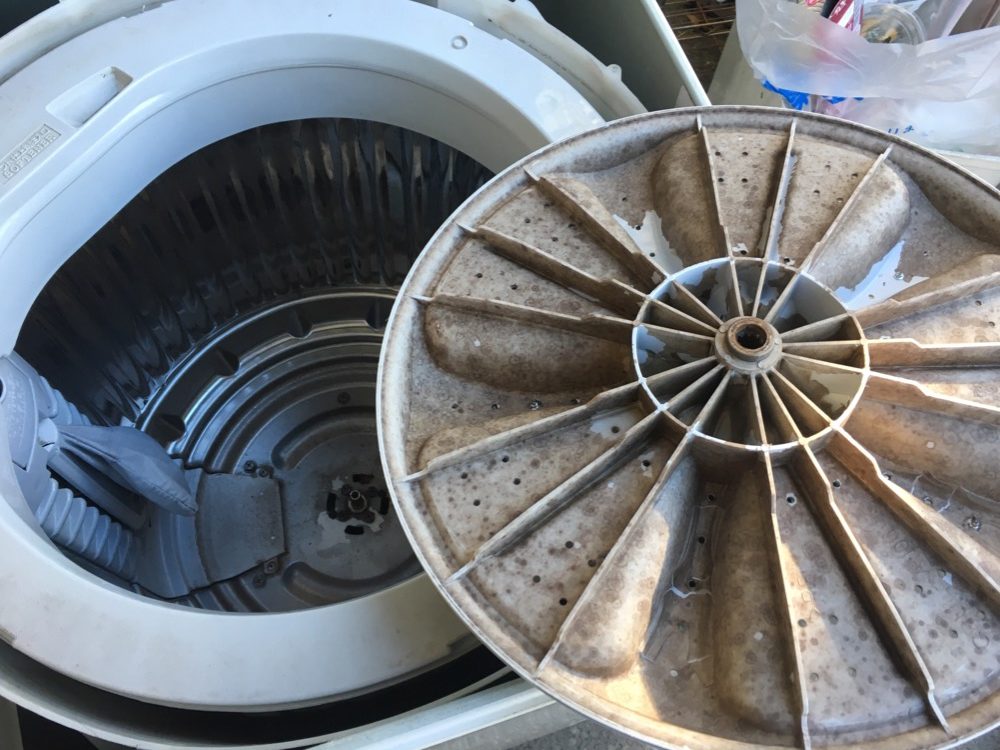 シャープ5.5kg洗濯機（ES-FG55J）分解、洗濯槽・パルセーターの掃除