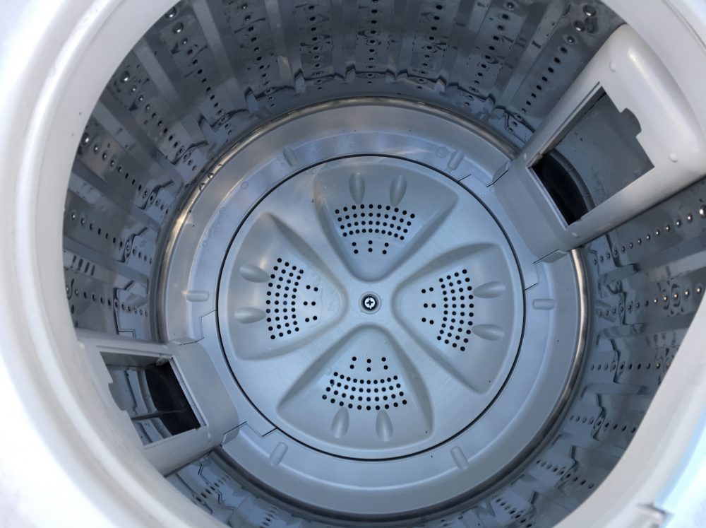 【ハイアール洗濯機 カビ臭いを撃退！！】洗濯槽の周りの汚れの掃除