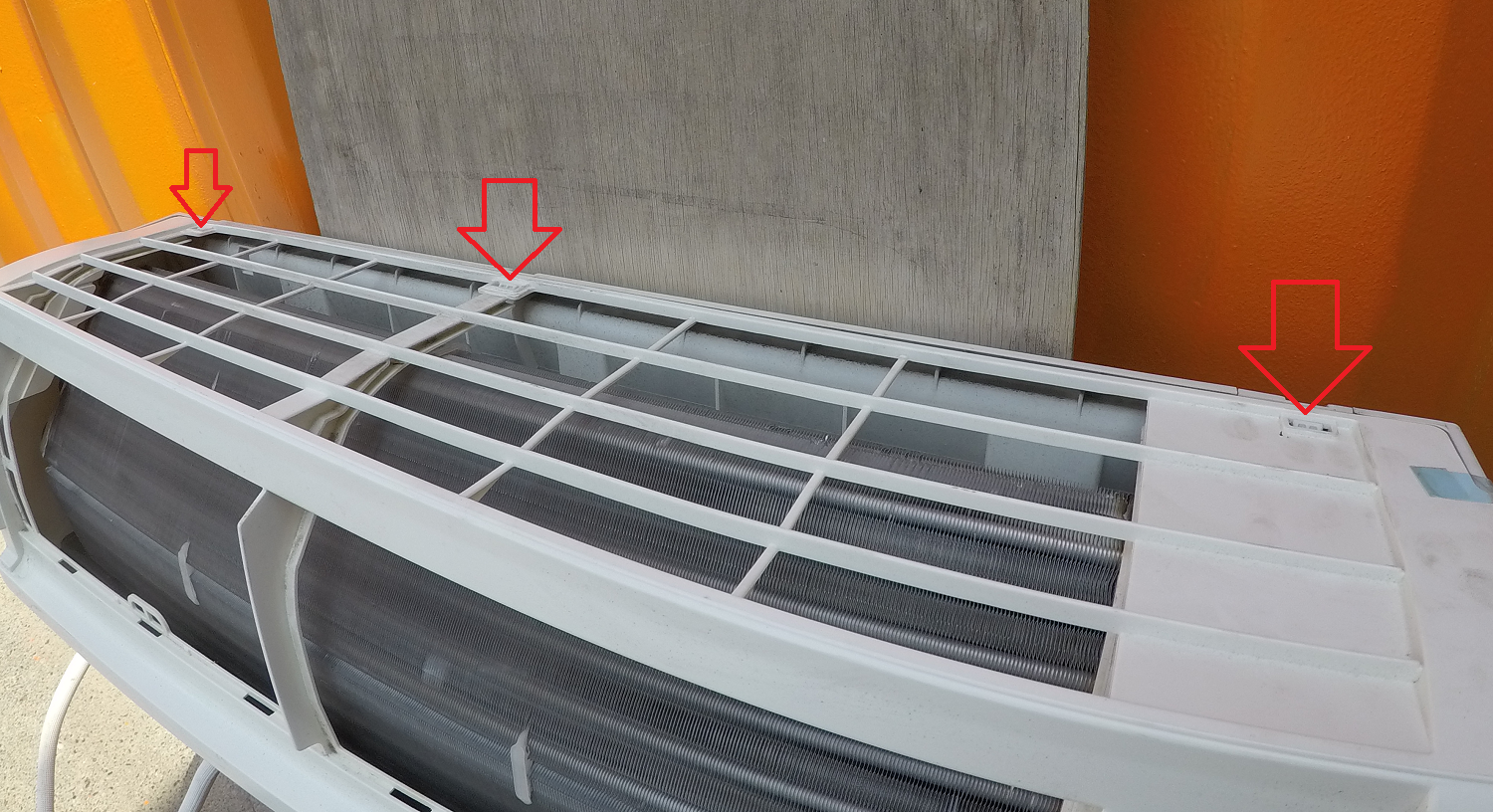 日立 エアコン 白くまくん(RAS-R22B)分解・洗浄・クリーニングのやり方