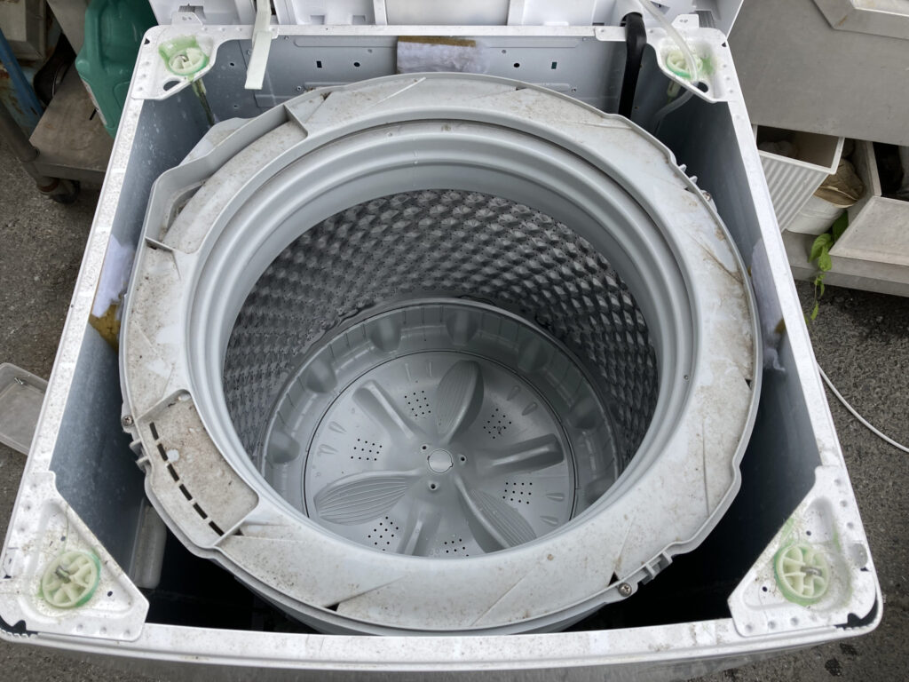 アイリスオーヤマ 10kg 洗濯機 PAW-101E 分解 掃除の方法